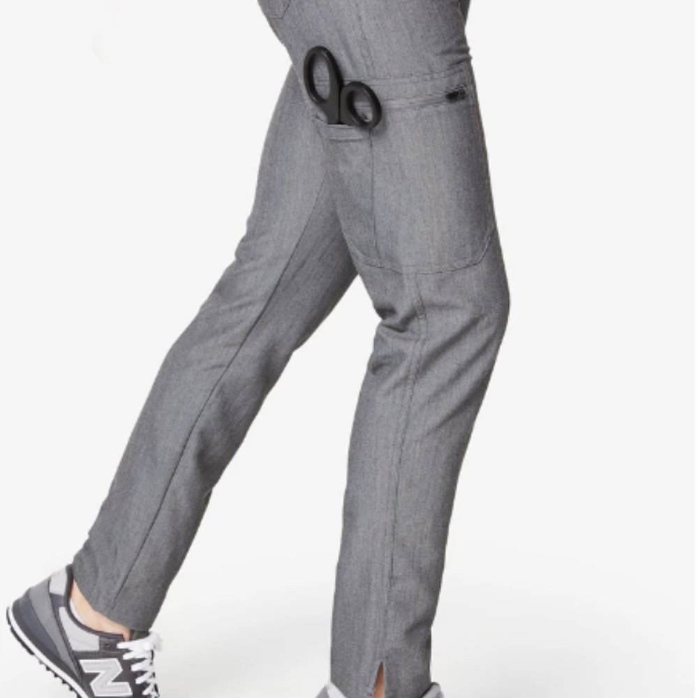 YOLA FIGS Skinny leg scrub pant
